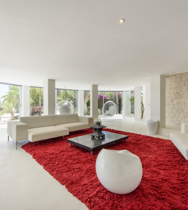 Resa Estates modern villa for sale te koop Cala Tarida Ibiza living room woonkamer.jpg